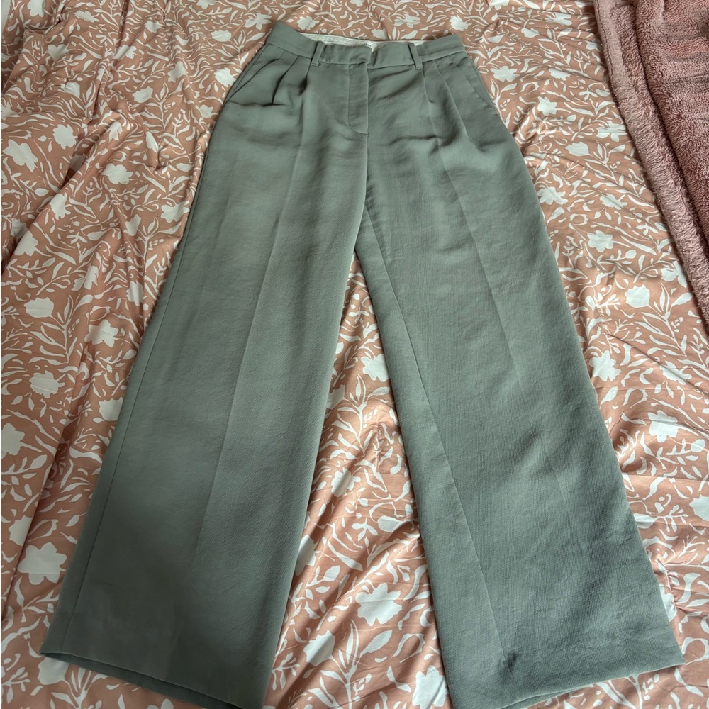 Aritzia Wilfred the effortless pants